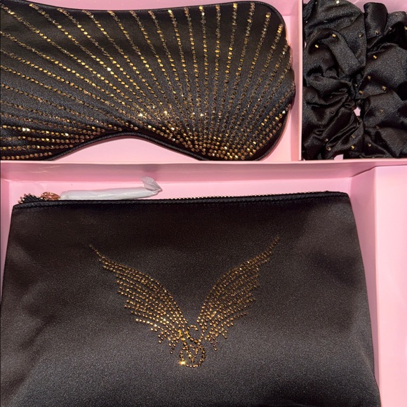 Victoria's Secret Black and Gold Satin Sleep Set- STUNNING. BNIB. - Picture 5 of 10